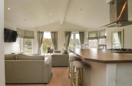 Knott End-on-Sea House | Lakeview Lodge