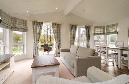 Knott End-on-Sea House | Lakeview Lodge
