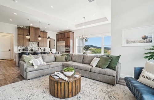 Deer Mountain House | Lakeview - minutes outside of Park City