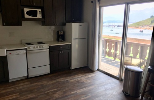 Dillon Condo | Lakeview Mountain Escape