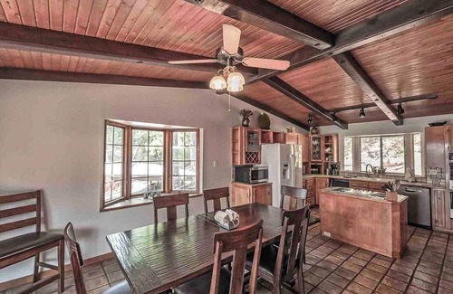 Lakehead House | Lakeview, Pool Table, Marina Close, Sleeps 16 - Shasta Lakeshore Retreat #8