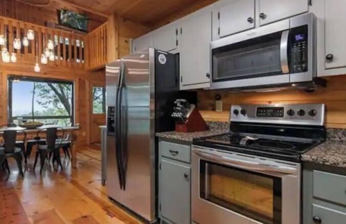 Blue Ridge House | Lakeview Retreat
