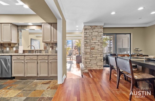 Lakeway Apartment | Lakeway Hill Country Home Grill Deck, Tennis Courts + Trails