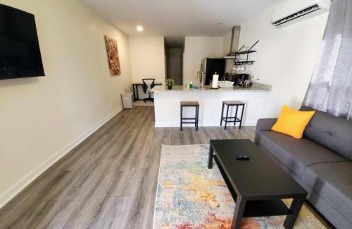 Durham House | Lakewoodlyon Park Renovated Cottage Near Duke 28b
