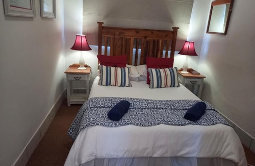 Riversdale House | Lalani B&B/Self catering Cottages
