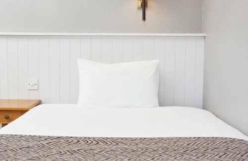 Ely Hotel | Lamb Hotel by Greene King Inns