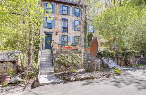 Lambertville Apartment | Lambertville Retreat - Walk to Shopping and Dining!