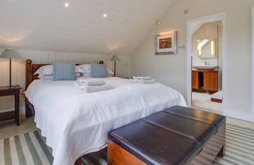 Walberswick House | Lampland House - Three Bedroom House, Sleeps 6