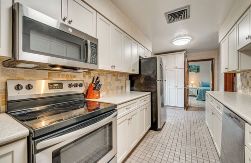Haines City Cottage | Lanai, Hot Tub & Pool: Haines City Retreat!
