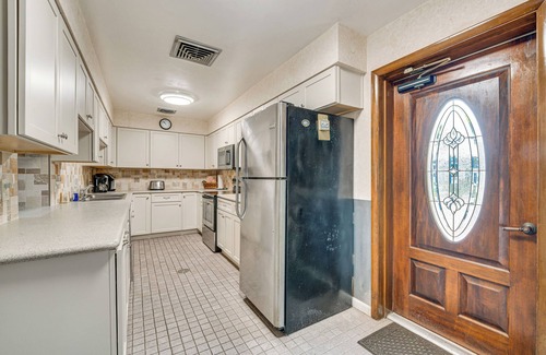 Haines City Cottage | Lanai, Hot Tub & Pool: Haines City Retreat!