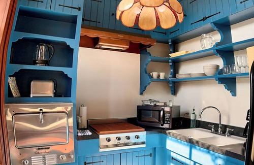 Faubourg Marigny Bed & Breakfast | Lanaux Main House 5 BR/4BA Historic Mansion gateway to Frenchmen St. + Fr Qtr