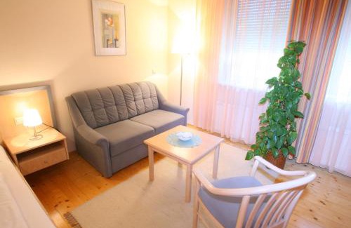 Rudersdorf House | Landgasthof Zum Alten Weinstock