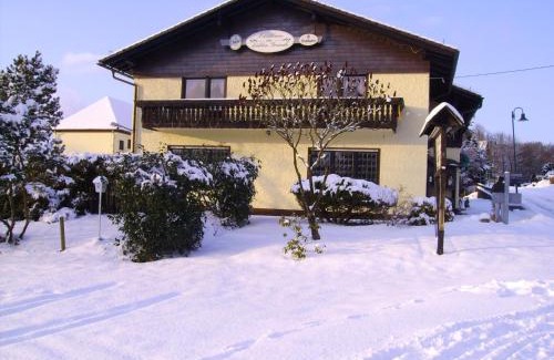 Pracht Hotel | Landhaus im kühlen Grunde Garni