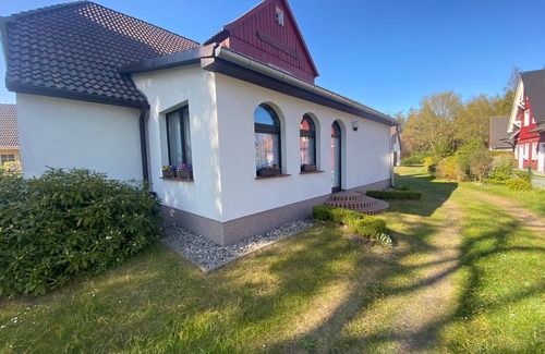 Ostseebad Prerow House | Landhaus Mähl mit Sauna und Großem Grundstück mit Pwk-stellplätzen - Ostsee Landhaus Mähl mit Sauna