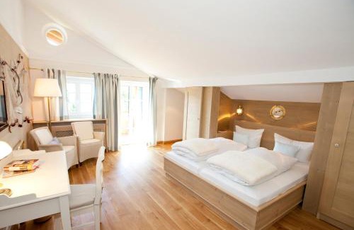 Bad Wiessee House | Landhaus Marinella Hotel Garni