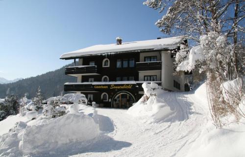 Mittenwald Hotel | Landhaus Sonnenbichl Mittenwald