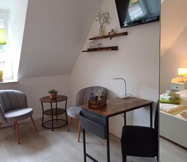Tewel Hotel | Landhaus Tewel Hotel mit Restaurant 14KM vom Heide-Park