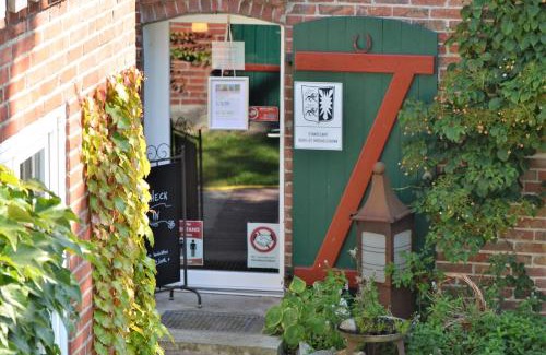 Sankt Michaelisdonn Bed & Breakfast | Landhotel Rehedyk