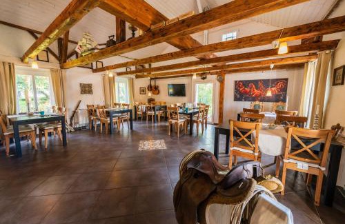 Sankt Michaelisdonn Bed & Breakfast | Landhotel Rehedyk
