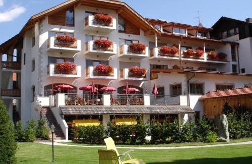 Valdaora di Mezzo Hotel | Landhotel Tharerwirt