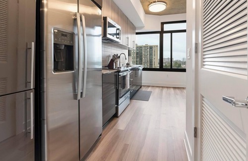 Baileys Crossroads Apartment | Landing | Amazing 1BD, Game Room, Gym