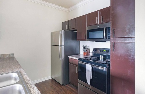 Riverpark West Apartment | Landing | Amazing 1BD, Clubhouse, Gym