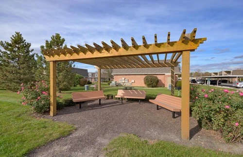 Indianapolis Apartment | Landing | Amazing 2BD, Pool