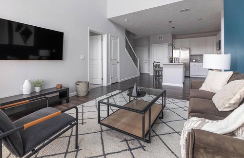 Northwest Columbus Apartment | Landing | Amazing 2BD, Gym