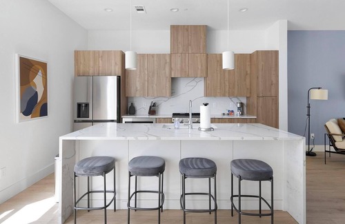 Dallas Apartment | Landing | Amazing 2BD in Downtown Dallas