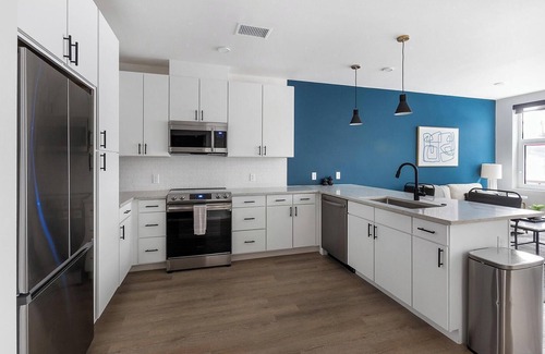 Civic Center Apartment | Landing at akin Golden Triangle - 1 Bedroom in .