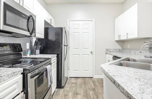 Greer Apartment | Landing at Avana Thornblade - 2 Bedrooms in Downtown Greer