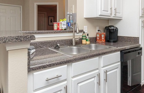 Greenville - Spartanburg Apartment | Landing at Braxton at Woods Lake - 2 Bedrooms in Downtown Greenville
