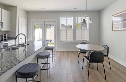 Summerville Apartment | Landing at Chamberlain Pines - 3 Bedrooms in Su.