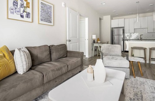 Concord Apartment | Landing at Emery Villages - 2 Bedrooms in Concord