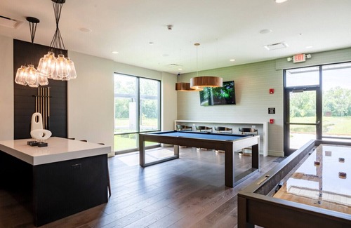 Warrenville Apartment | Landing at Everton Flats - 2 Bedrooms in Downtown Warrenville