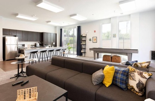 Indianapolis Apartment | Landing at Notch at Nora - 1 Bedroom in Washington Township