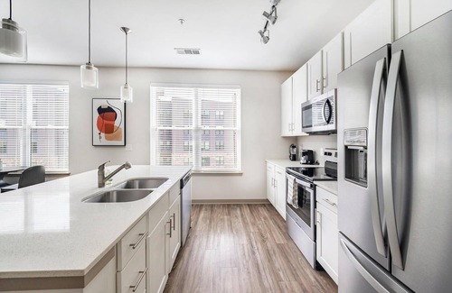 Knoxville Apartment | Landing at One Riverwalk - 1 Bedroom in South K.
