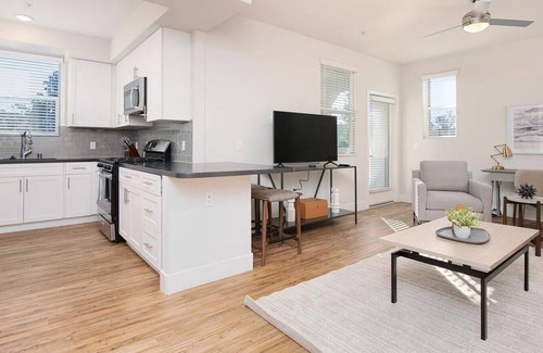 Moreno Valley Apartment | Landing at Sorano Apartments - 1 Bedroom in Downtown Moreno Valley