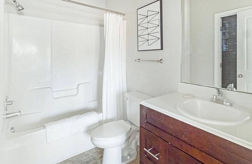 Johns Island Apartment | Landing at The Apartments at Shade Tree - 1 Bedroom in Downtown Charleston