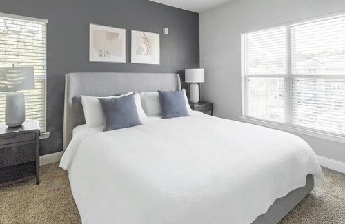 Johns Island Apartment | Landing at The Apartments at Shade Tree - 1 Bedroom in Downtown Charleston