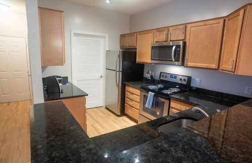 Ellicott City Apartment | Landing at The Elms at Montjoy - 2 Bedrooms in Downtown Ellicott City