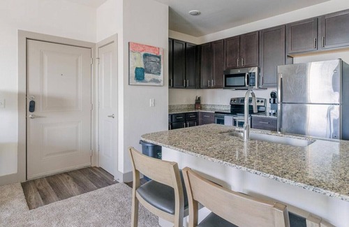 Spring Apartment | Landing at The Grayson - 1 Bedroom in Cypressdale