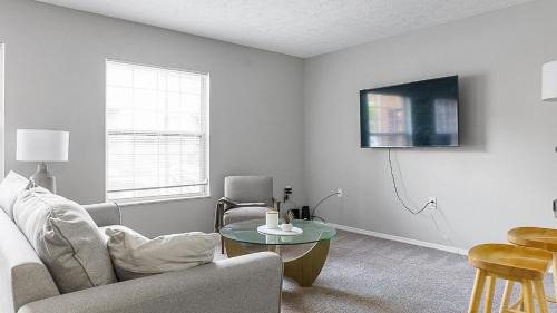 Downtown Dayton Apartment | Landing at The Landing - East Dayton