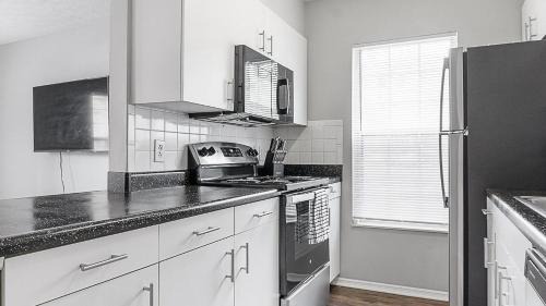 Downtown Dayton Apartment | Landing at The Landing - East Dayton