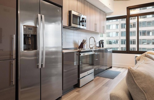 Baileys Crossroads Apartment | Landing at Three Collective - 2 Bedrooms in Fal.