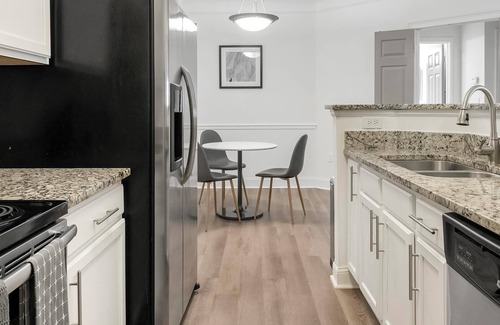 Buckhead Apartment | Landing | Beautiful 1BD, Game Room, Pool
