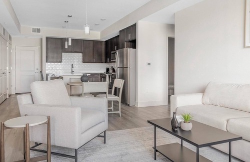 Palmetto Apartment | Landing | Beautiful 2BD, Gym, Clubhouse