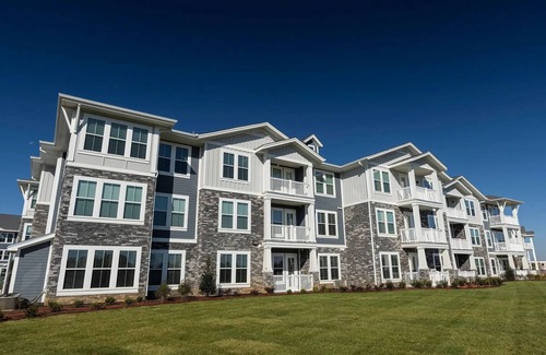 Murfreesboro Apartment | Landing | Beautiful 2BD, Clubhouse, Gym