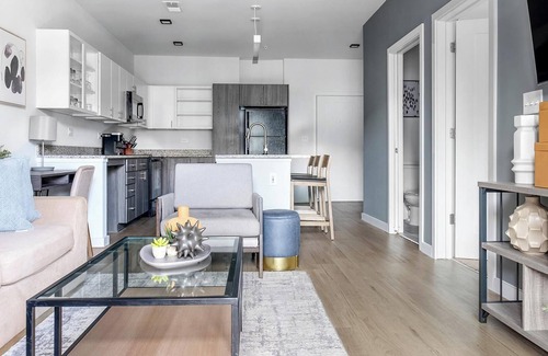 Decatur Apartment | Landing | Chic 1BD, Gym, Clubhouse