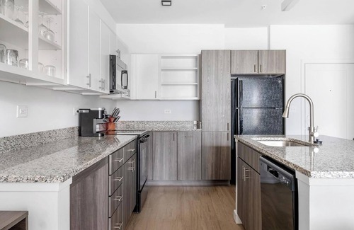 Decatur Apartment | Landing | Chic 1BD, Gym, Clubhouse